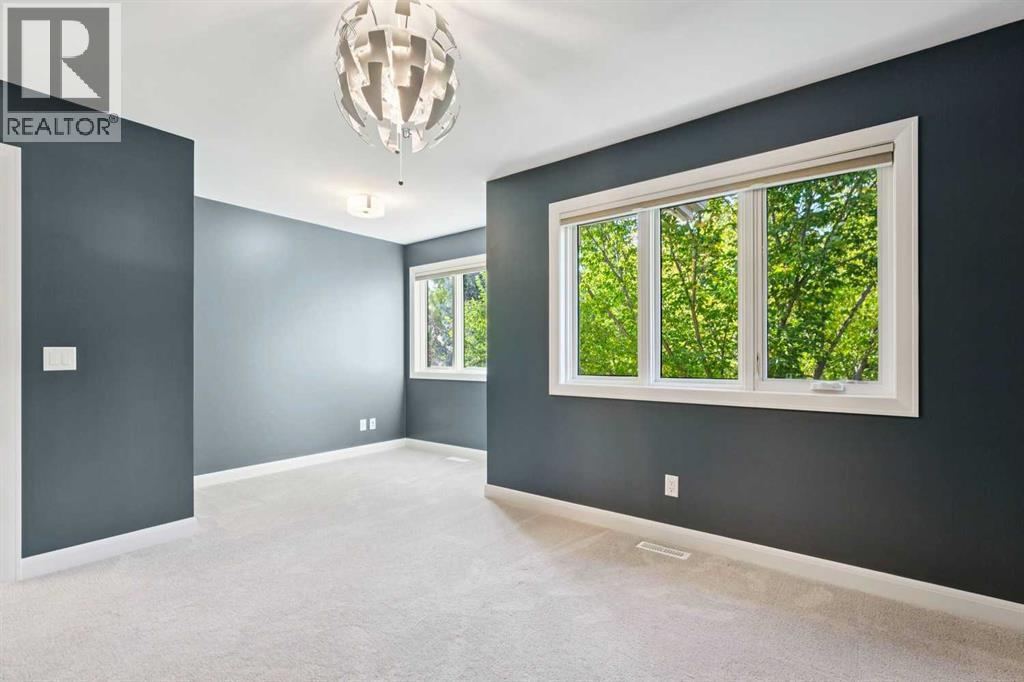 2022 43 Avenue SW - photo 22