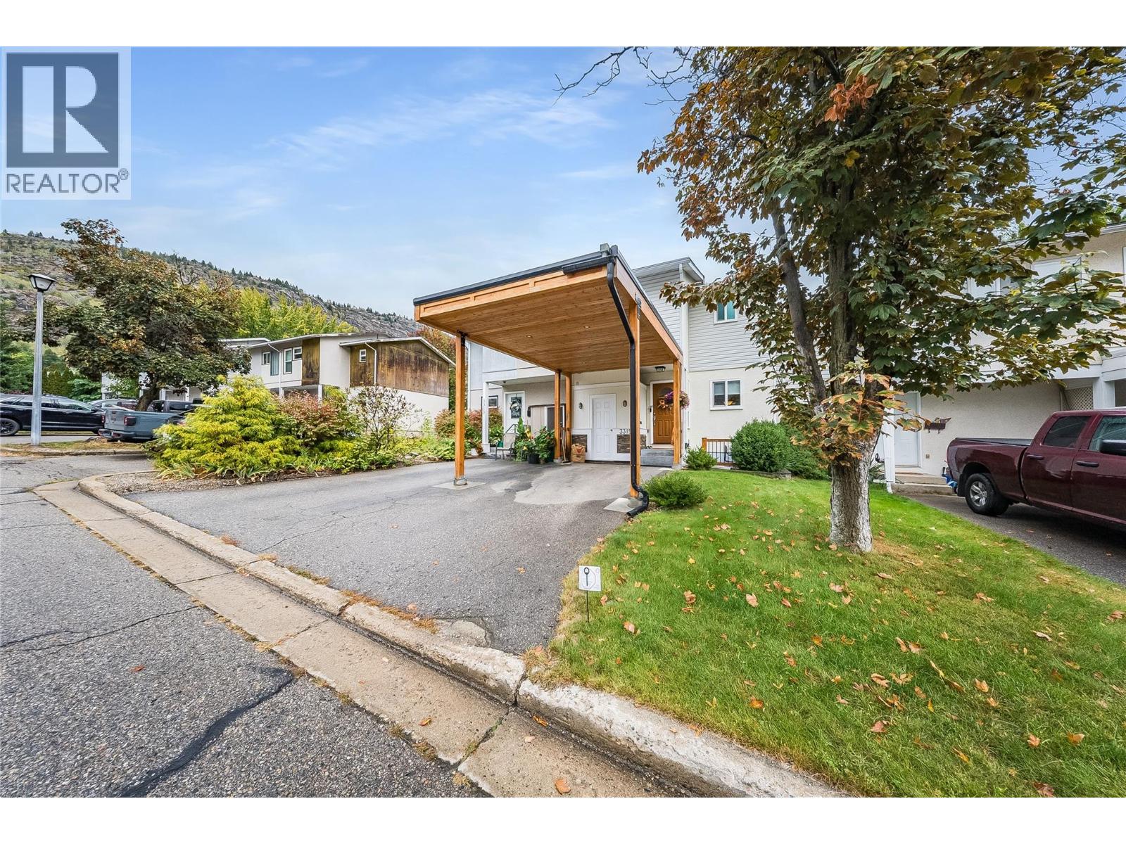 3315 LAUREL Crescent - 43