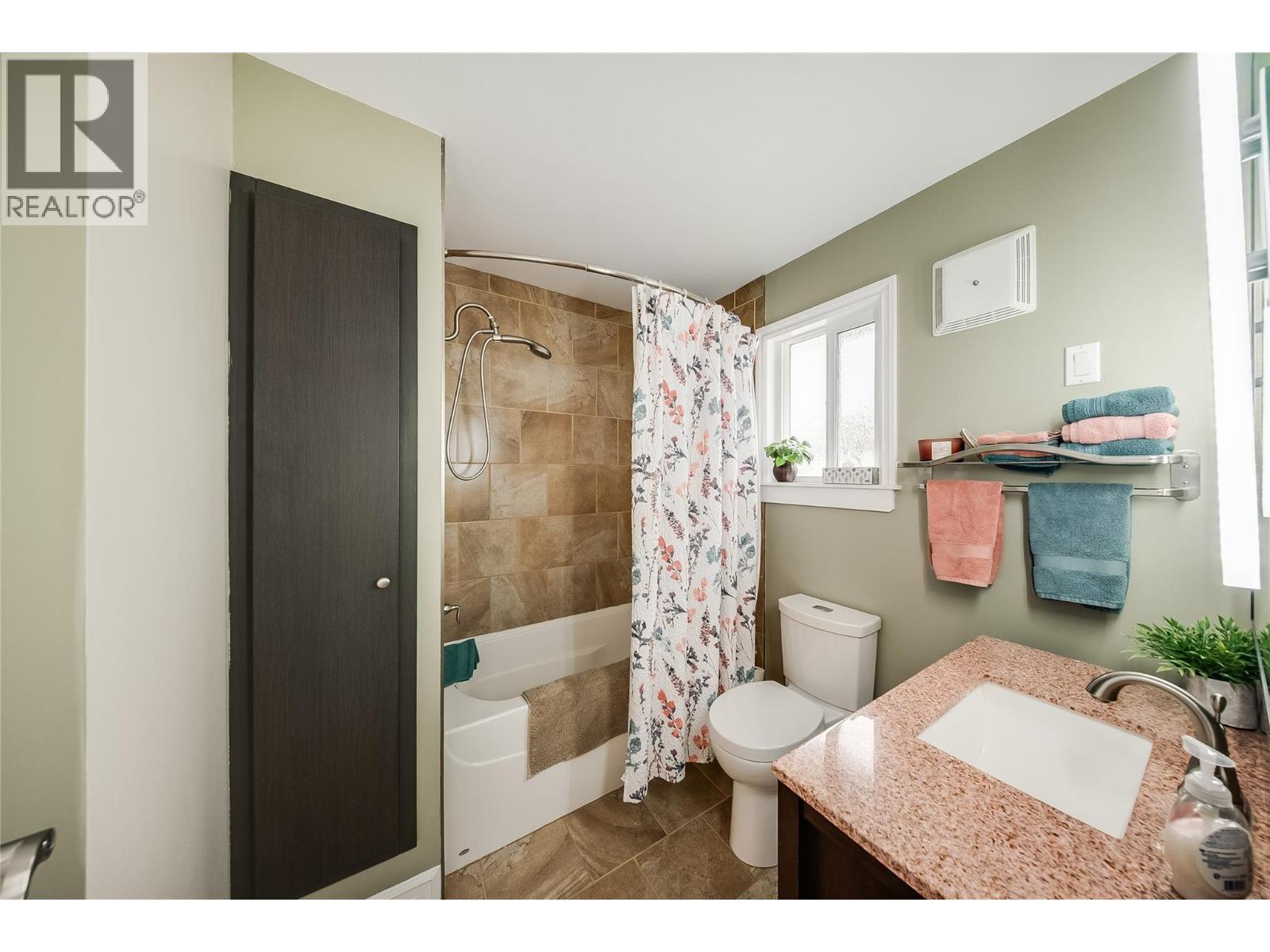 3315 LAUREL Crescent - 18