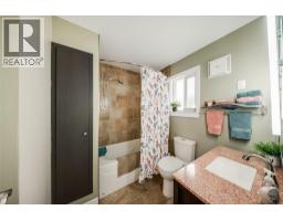 3315 Laurel Crescent, Trail, BC V1R4M6 Photo 18