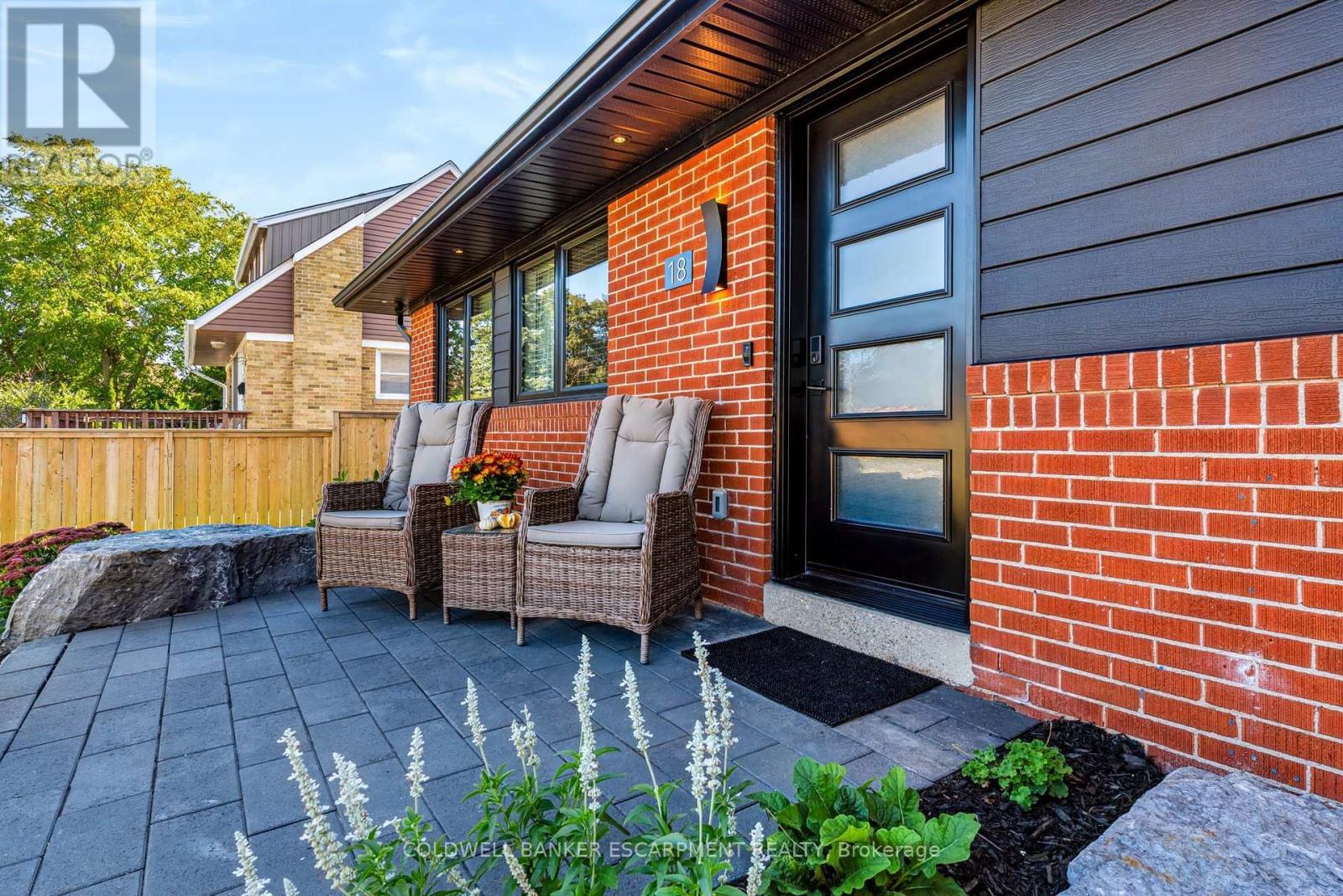 18 MEADVALE ROAD, Halton Hills (AC Acton) — photo 4
