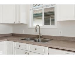11615 8 Av Nw, Edmonton, AB T6J6Z8 Photo 11