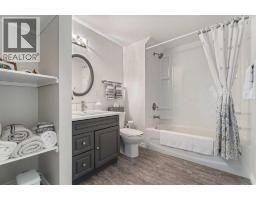 49 Lock Crescent - photo 18