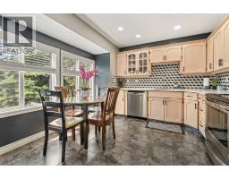 49 Lock Crescent - photo 6