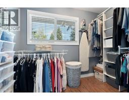 49 Lock Crescent - photo 12