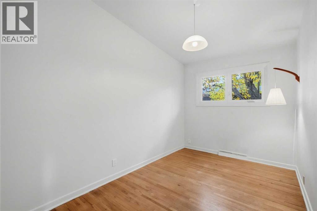 35 Cornwallis Drive NW - photo 14