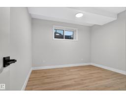 4268 Charles Cl Sw, Edmonton, AB T6W3H2 Photo 46