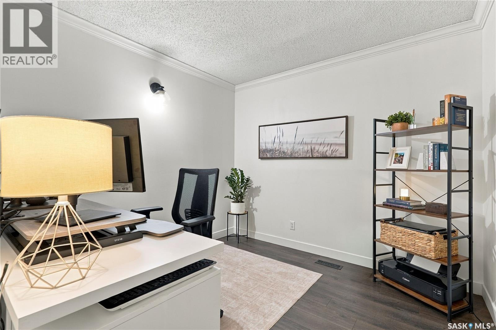345 Clark AVENUE, Asquith — photo 32