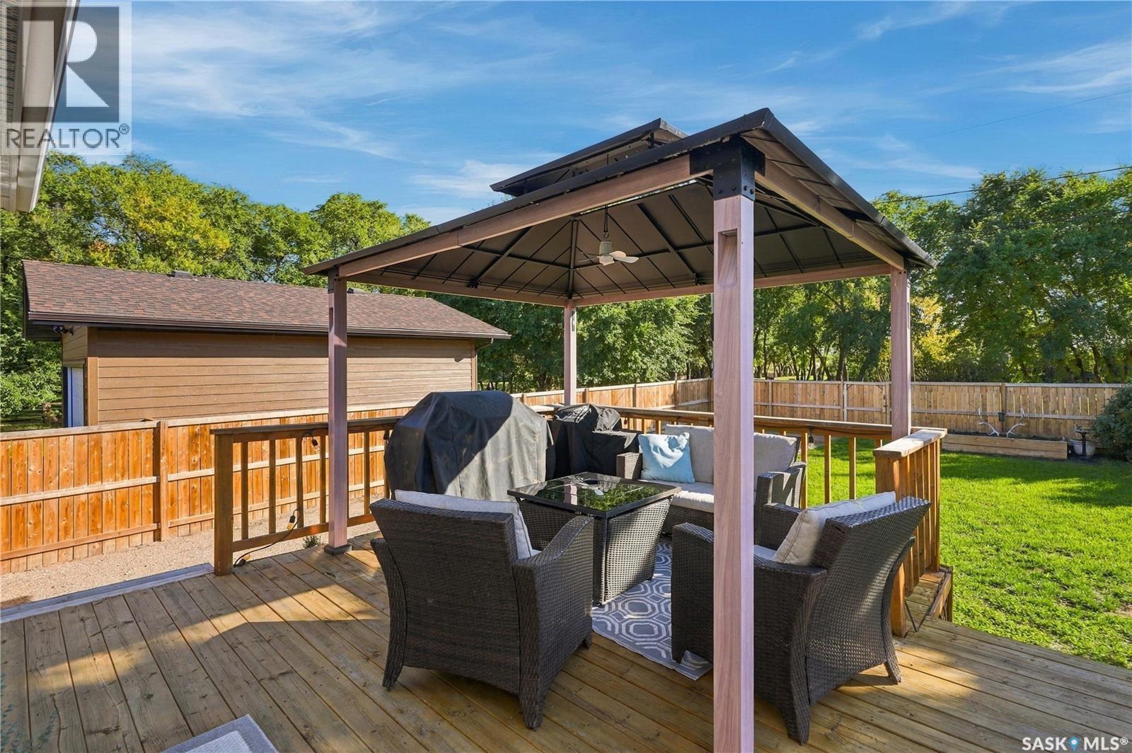 345 Clark AVENUE - 47