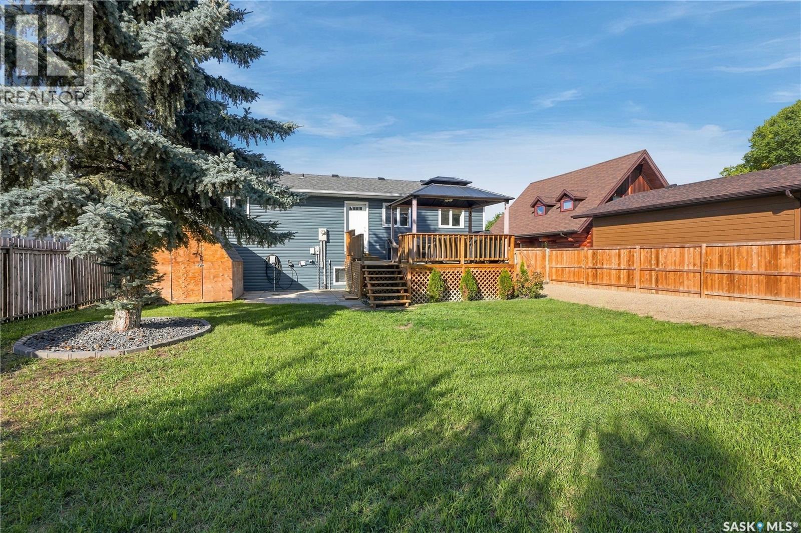 345 Clark AVENUE - 51