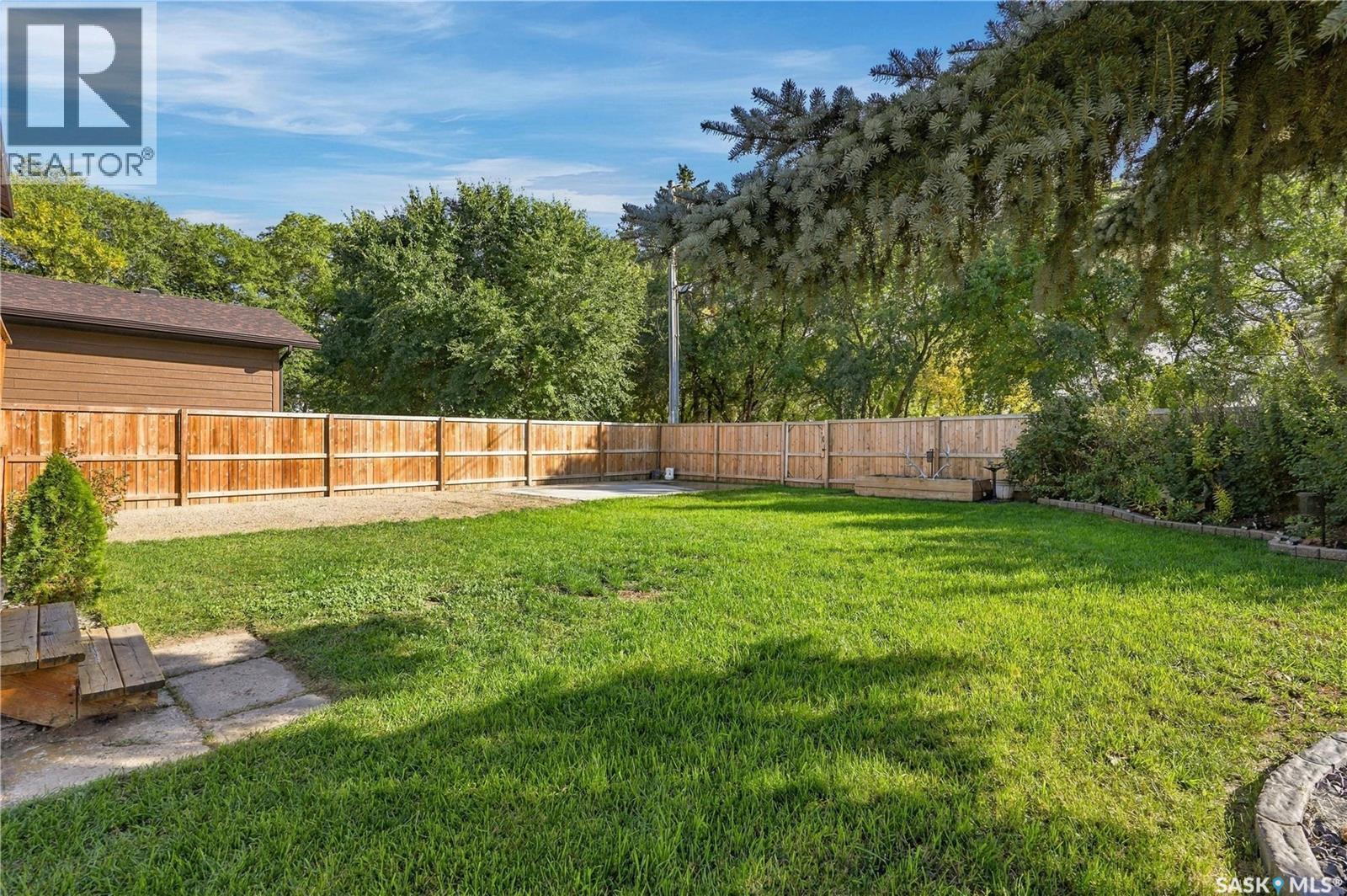 345 Clark AVENUE - 53