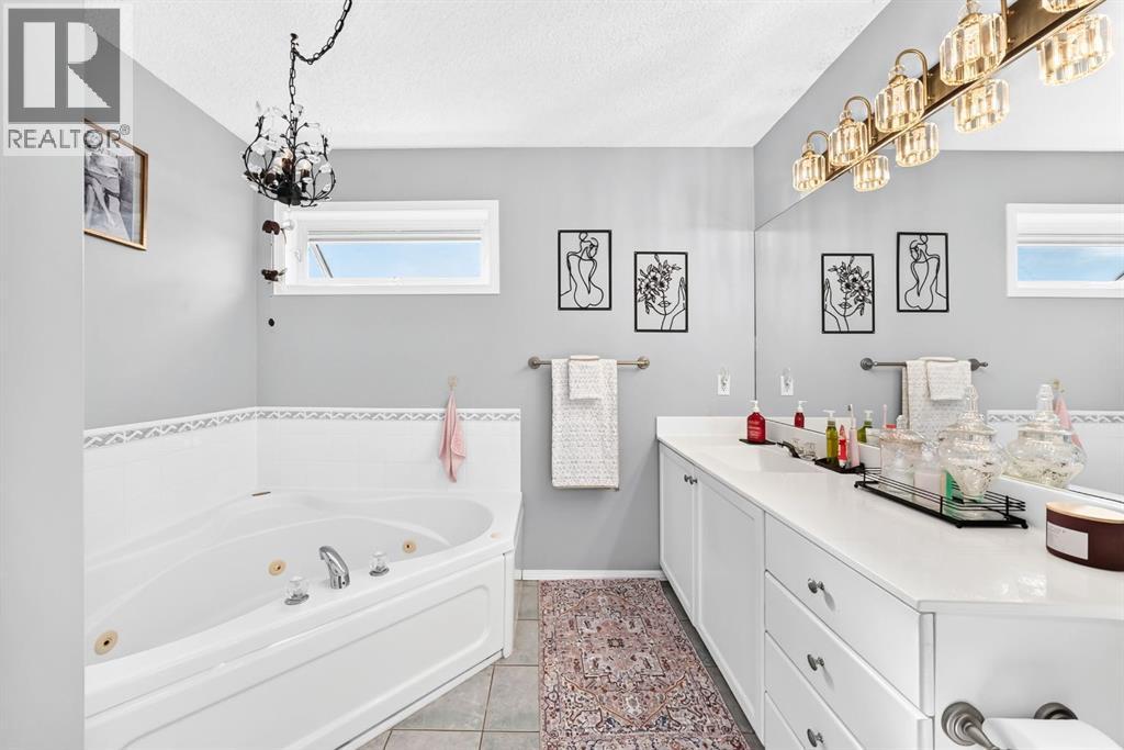 355 Regal Park NE - photo 18