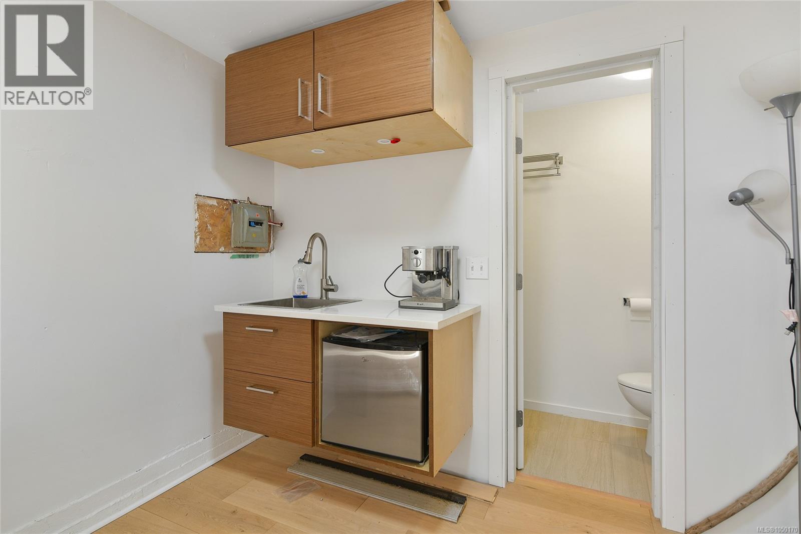 4039 Daffodil Pl - 19