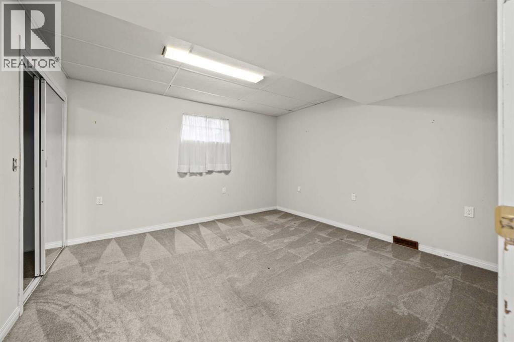 8515 48 Avenue NW - photo 42