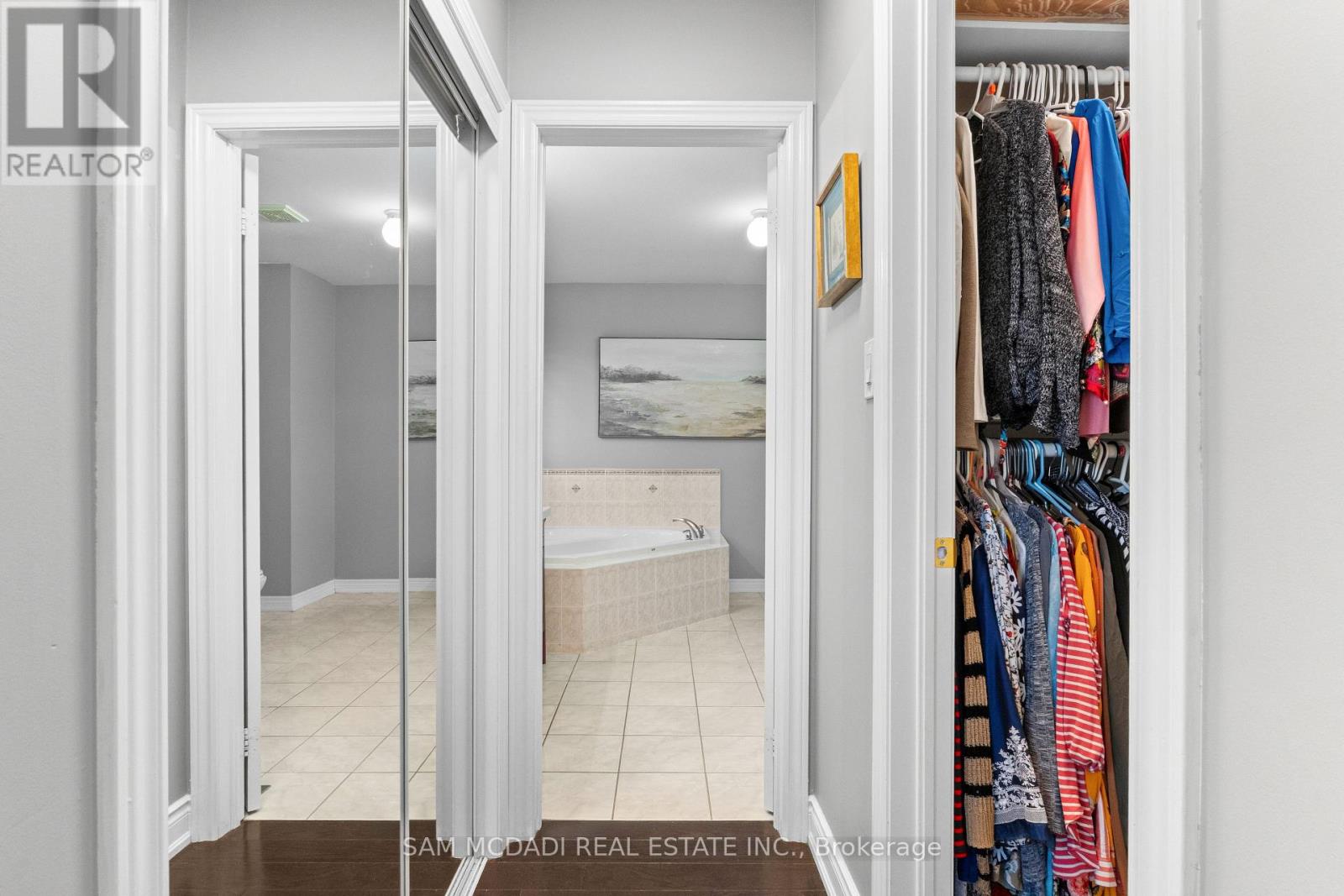 195 HOLMES CRESCENT - 13