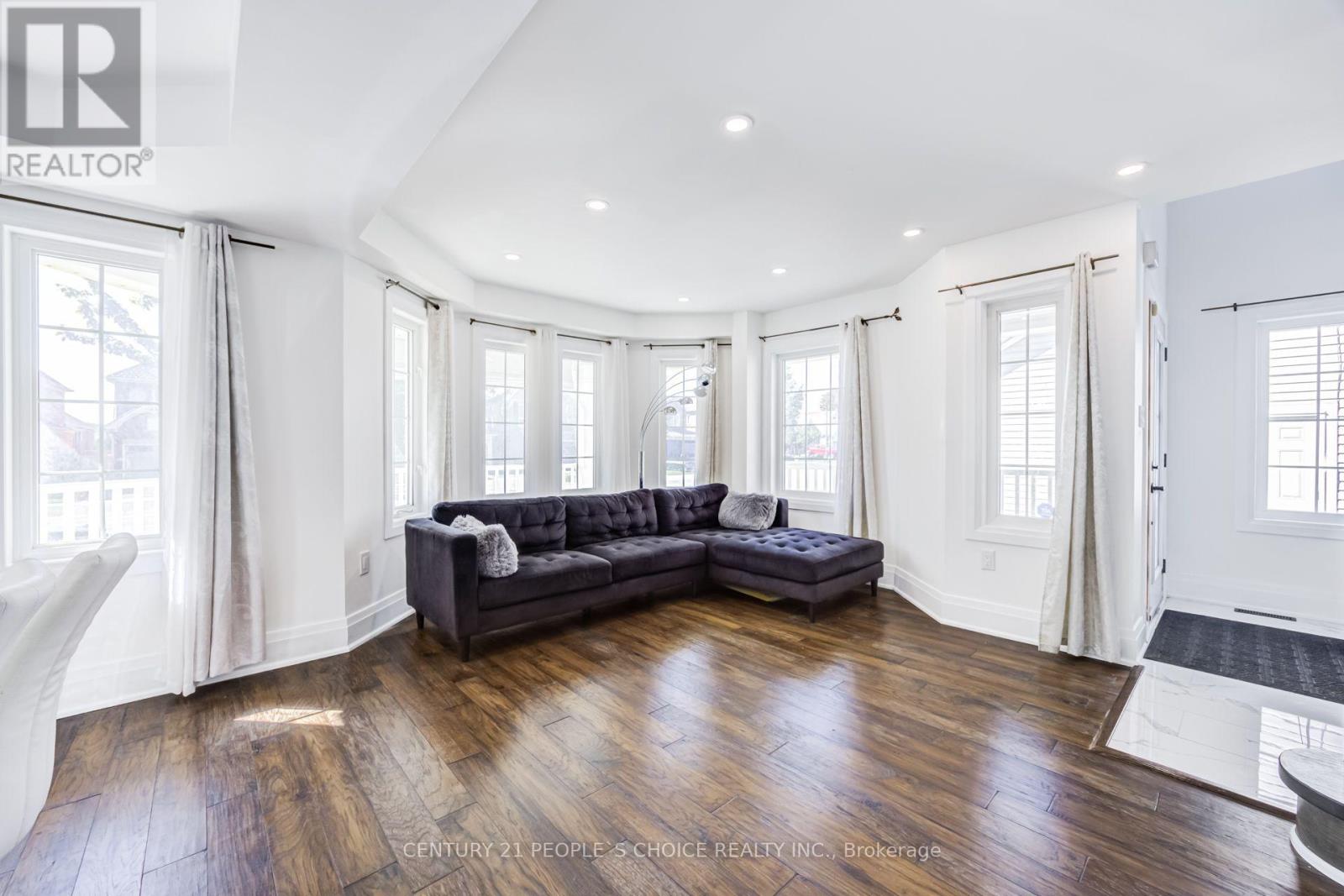 153 WATFORD STREET, Whitby (Brooklin) — photo 9