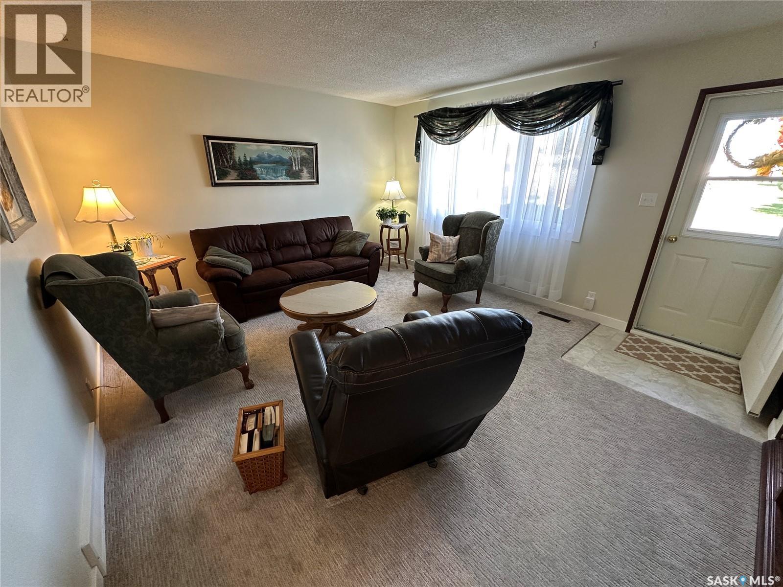 8009 6th STREET, Rosthern — photo 2