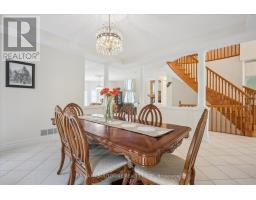 6 Fourseasons Drive, Hamilton, ON L8E5Y5 Photo 12