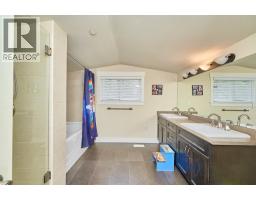 21673 River Road, Maple Ridge, BC V2X2B8 Photo 18