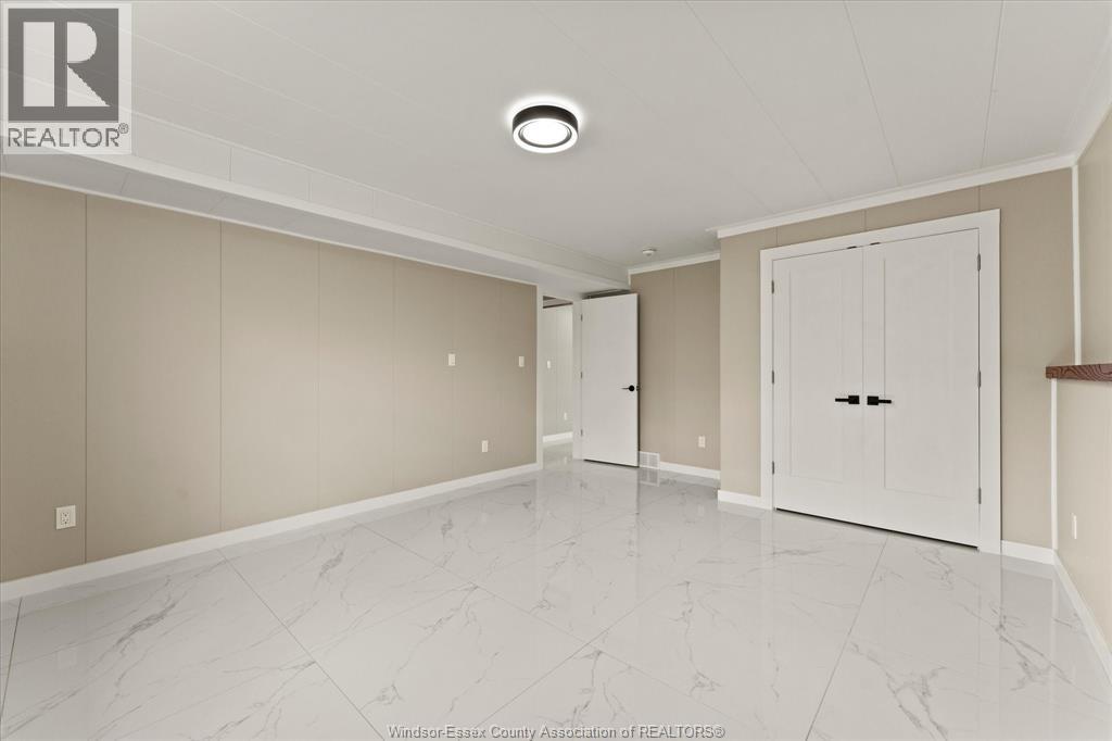 199 THOMAS AVENUE - 24