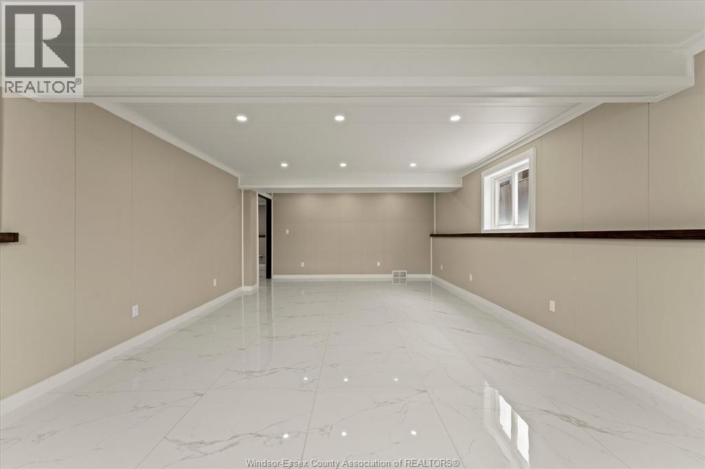 199 THOMAS AVENUE - Image 22