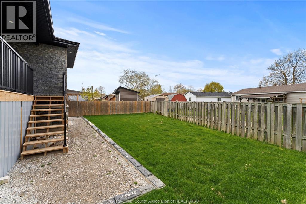 199 THOMAS AVENUE - Image 27