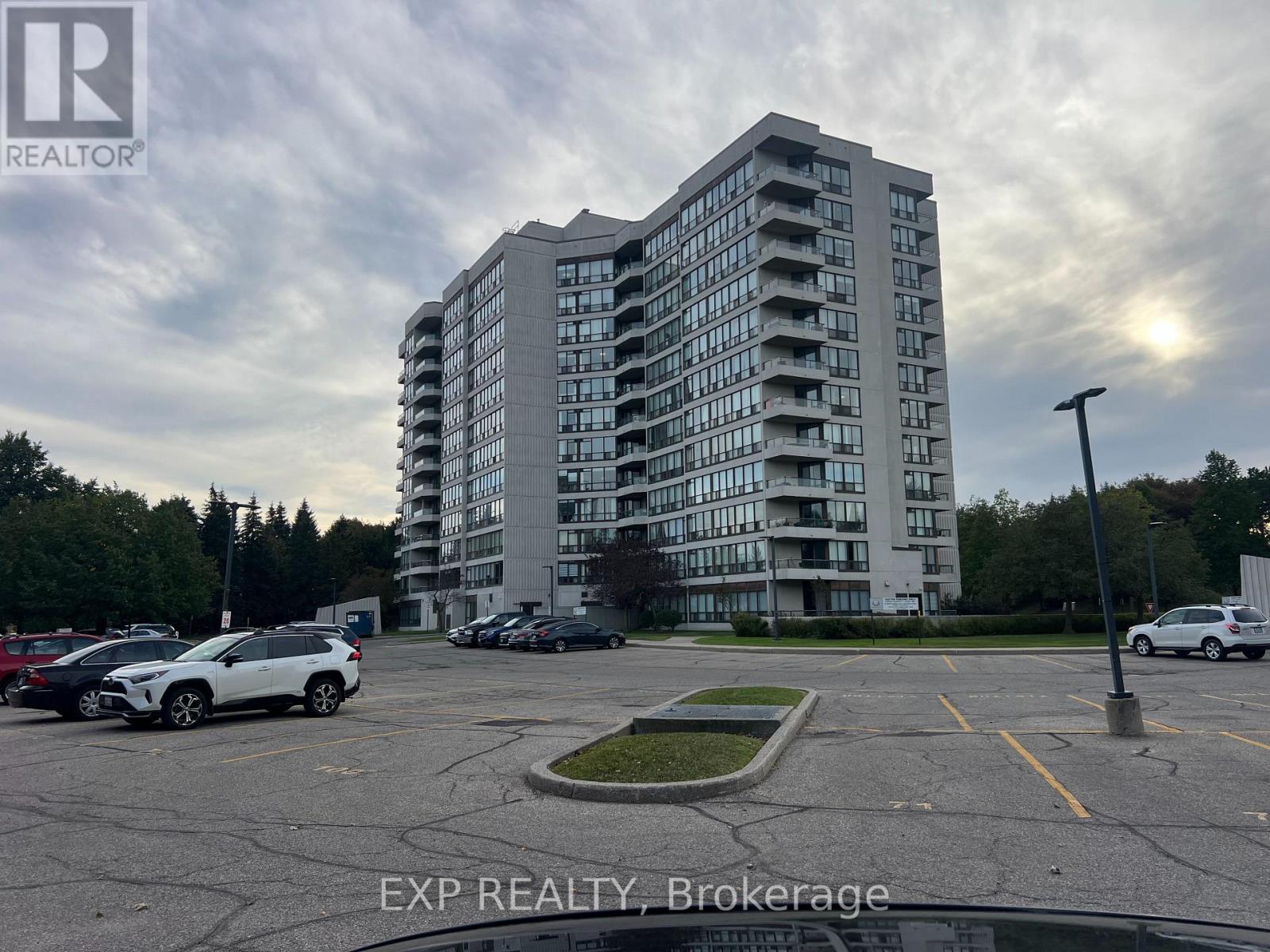 412 - 10 LAURELCREST STREET, Brampton (Bramalea Road South Gateway) — photo 4