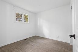 155 Lynn Lake Drive, Winnipeg, MB R2C4J7 Photo 11