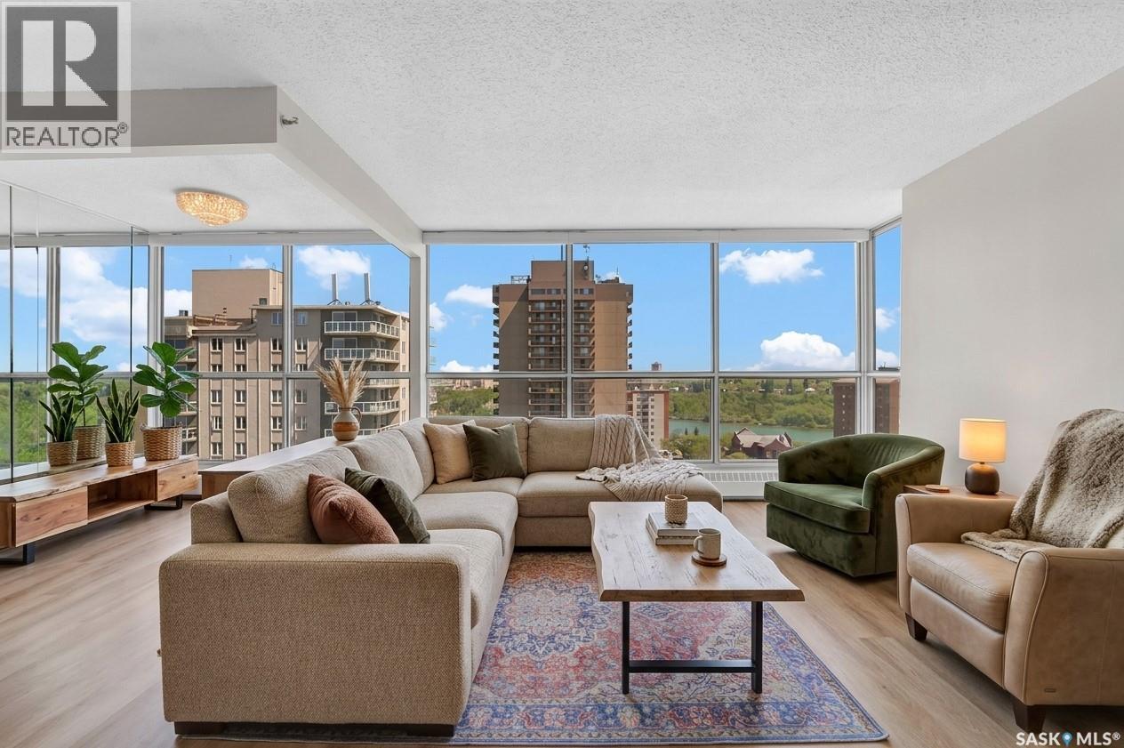 #2001 315 5th AVENUE N - 2