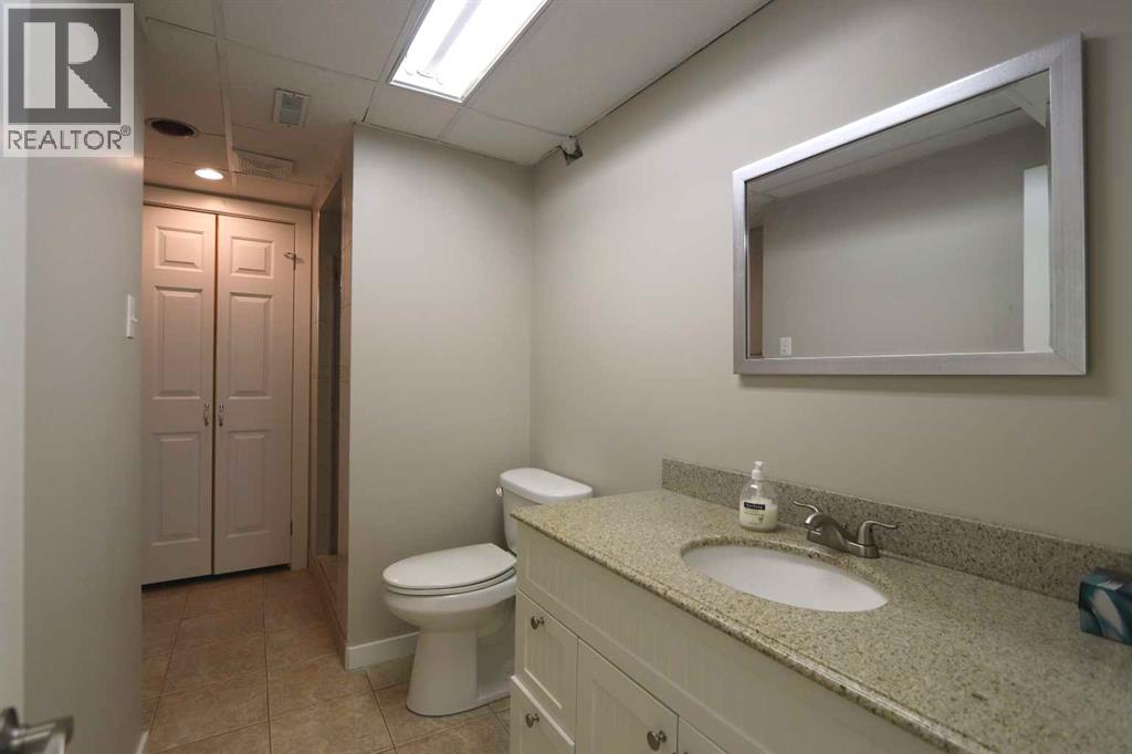 Listing photo – 5007 42 Street, Ponoka