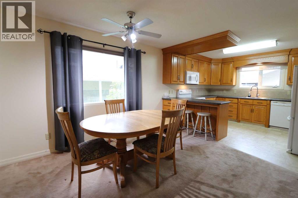 Listing photo – 5007 42 Street, Ponoka