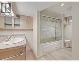 44 Granlea Place Sw, Calgary, AB T3E4K2 Photo 22