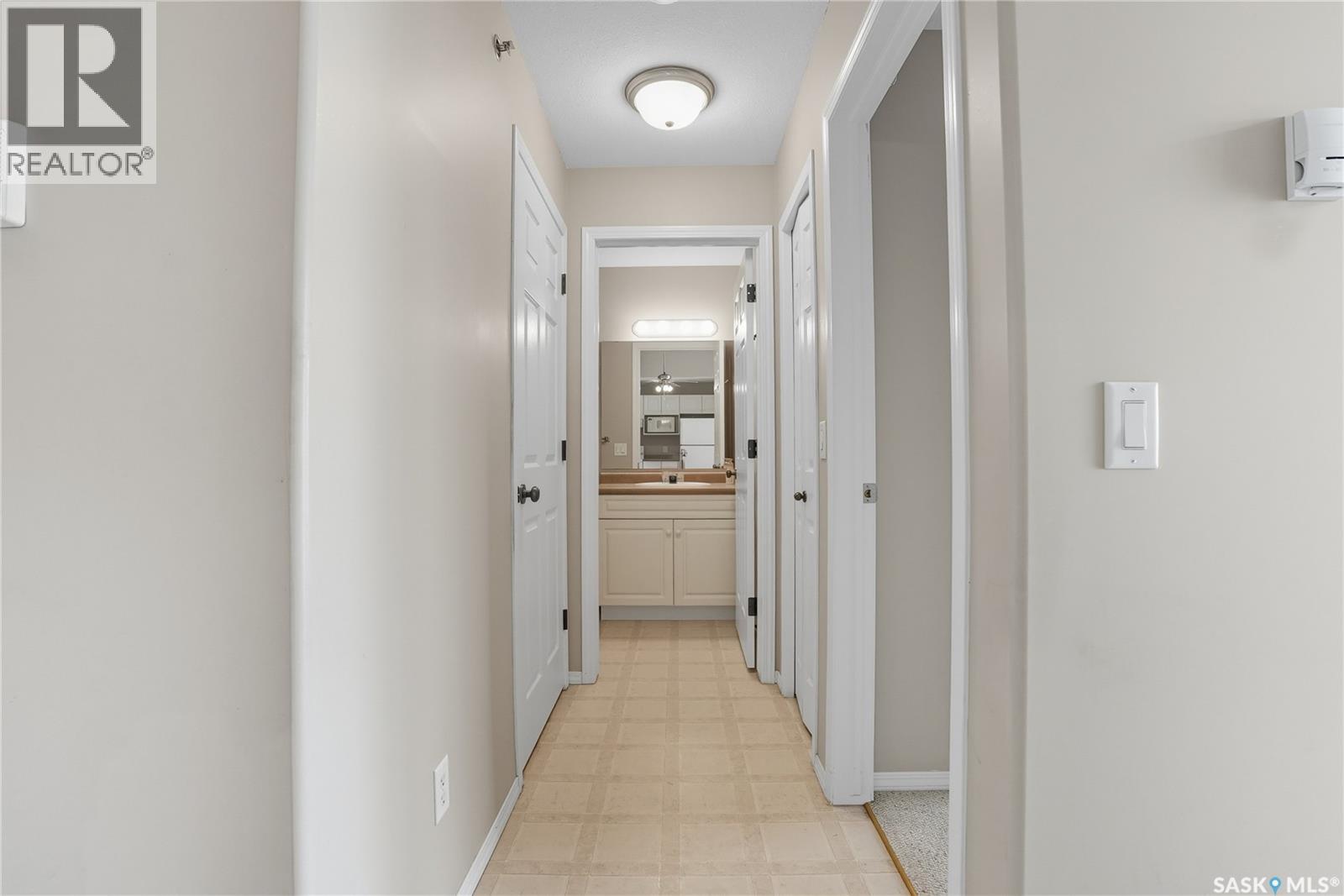 #409 215 Lowe ROAD - 20