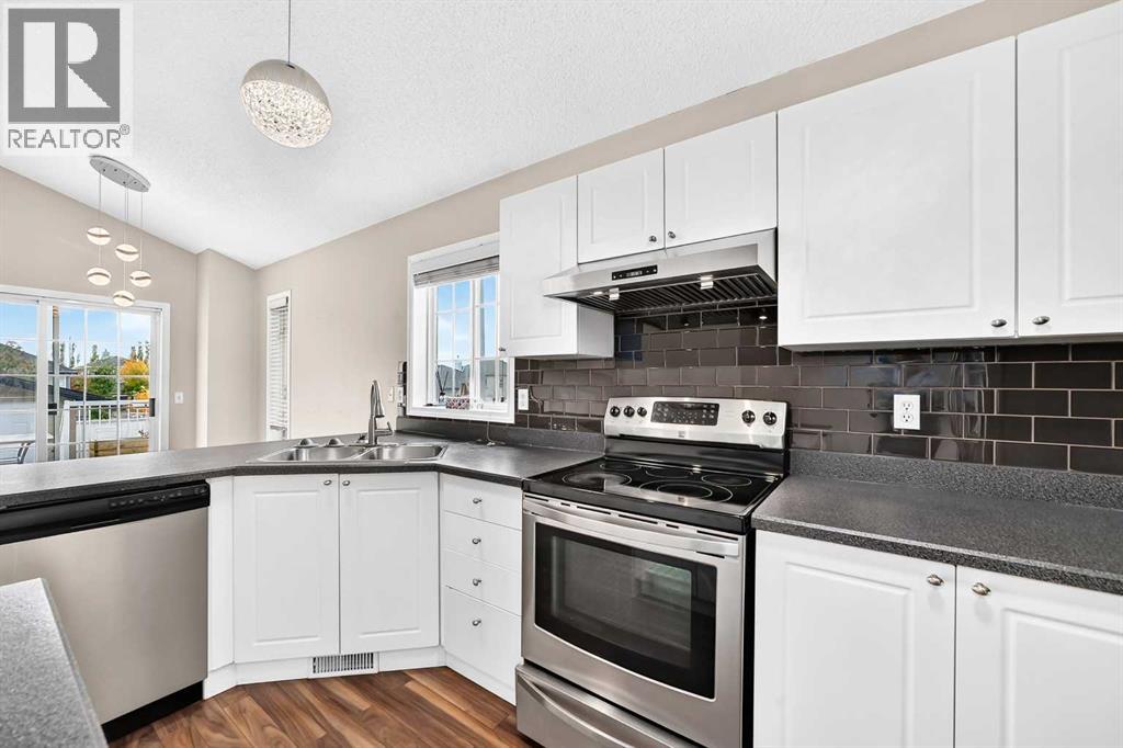 267 Covewood Close NE - photo 7