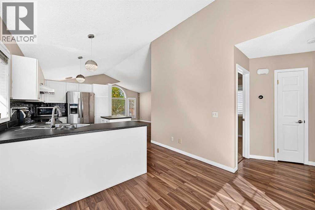 267 Covewood Close NE - photo 8