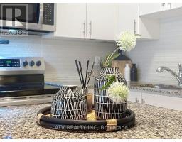 35 - 26 Fieldway Road, Toronto, ON M8Z0E3 Photo 12
