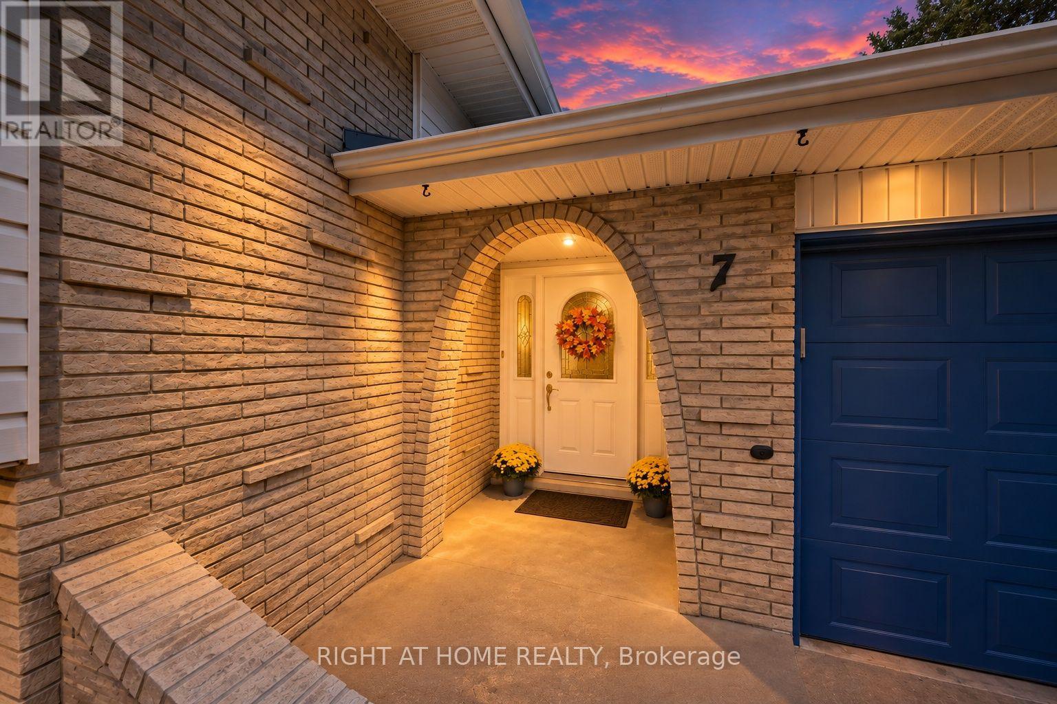 7 HANOVER PLACE N, Hamilton (Vincent) — photo 3