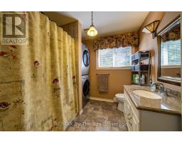 1693 River Road W, Wasaga Beach, ON L9Z2S2 Photo 31
