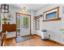 726 Memorial Drive NW - photo 4