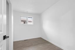 155 Lynn Lake Drive, Winnipeg, MB R2C4J7 Photo 13