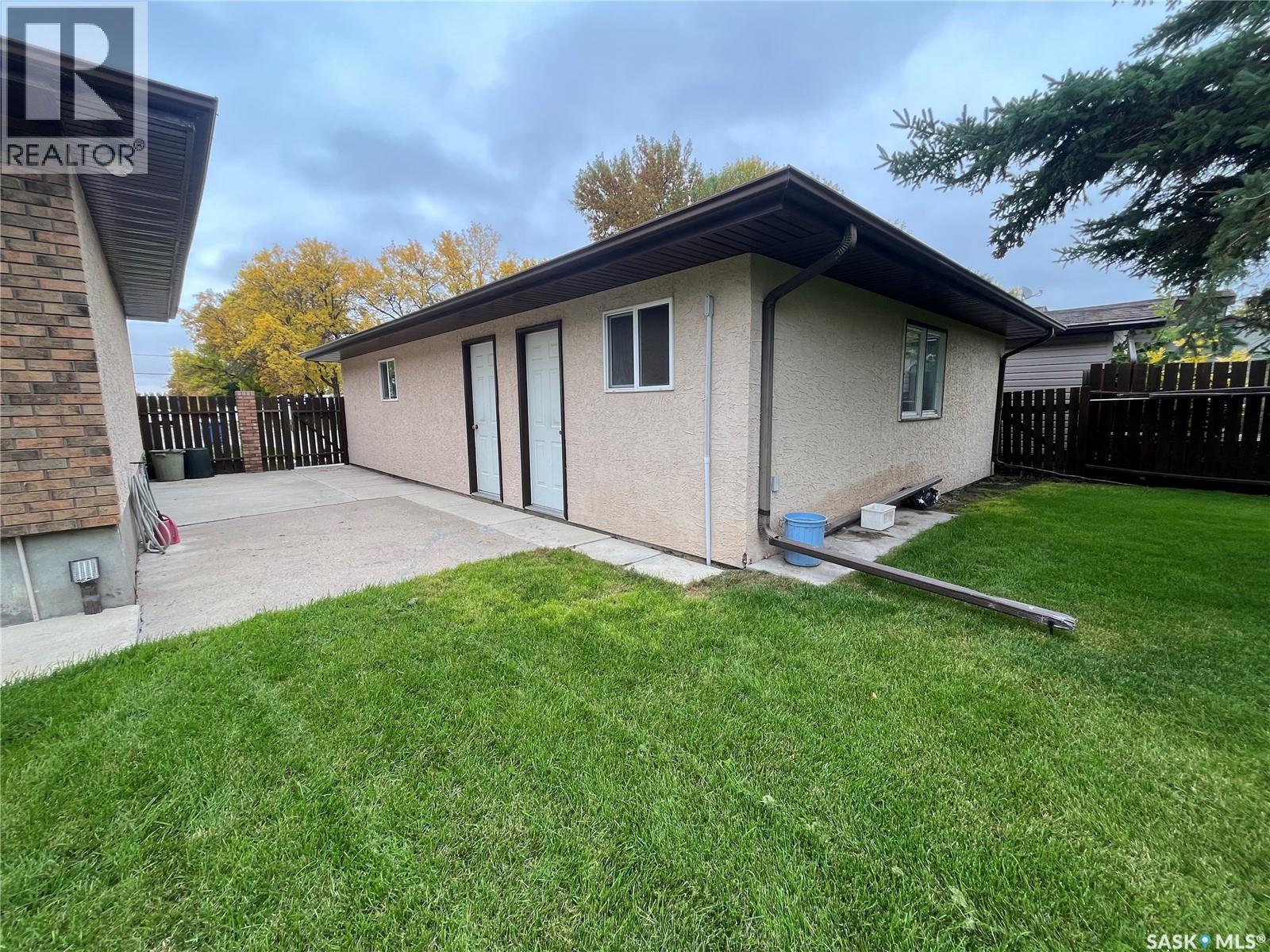 1123 Asquith DRIVE - 36