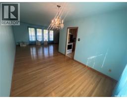 Bedroom - 1123 Asquith Drive, Esterhazy, SK S0A0X0 Photo 8