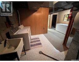 1123 Asquith Drive, Esterhazy, SK S0A0X0 Photo 22