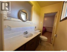 Workshop - 1123 Asquith Drive, Esterhazy, SK S0A0X0 Photo 14