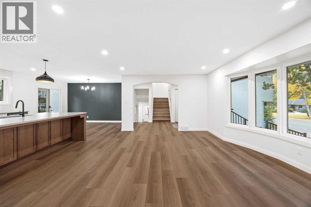 124 Canterbury Drive SW - 5