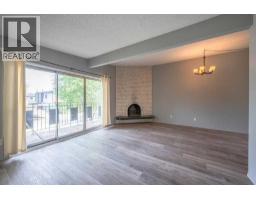 4pc Bathroom - 2431 & 2429 26 Street Sw, Calgary, AB T3E2A6 Photo 8