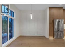 249 22 Avenue NE - photo 4