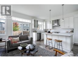 199 Yellow Birch Crescent, Blue Mountains, ON L9Y0Y5 Photo 10