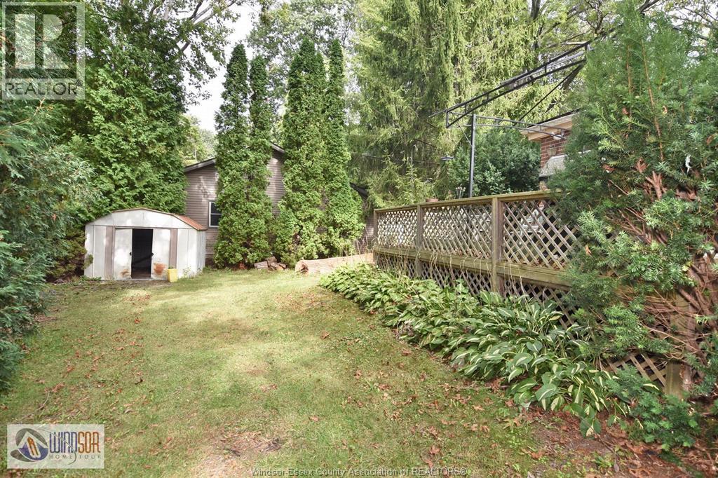 1011 Laurier - Image 33