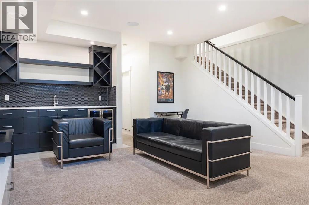 2433 30 Street SW - photo 12